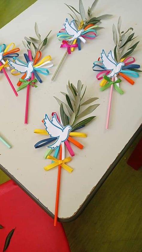 Peace Crafts, Children's Church Crafts, Messy Crafts, Church Easter Decorations, Bible Crafts For Kids, Easy Arts And Crafts, Hand Crafts For Kids, Easter Decorations Dollar Store, Church Crafts