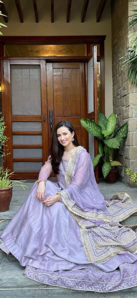 Lilac Frock, Dress Design For Wedding, Decent Dresses, Lilac Dresses, Muslim Wedding Photography, Sana Javed, Design For Wedding, Long Frock, Dress Sets