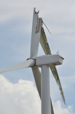 GE Investigates Two More Turbine Blade Breaks - North American Windpower Wind Turbine Blades, Broken Blade, Wind Turbines, Project Site, Wind Farm, Green Power, Wind Energy, Wind Power, Alternative Energy