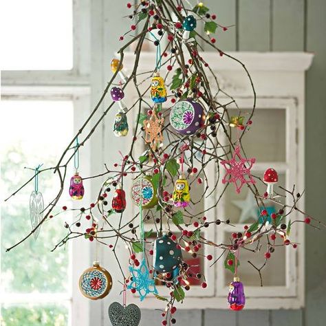 Would be lovely over the seasonal table. Hanging Branch Christmas Tree, Mobile Christmas Tree, Holiday Tree Alternatives, Alternative Xmas Trees, Alternative For Christmas Tree, Christmas With No Tree, Pretty Christmas Trees Ideas, Christmas Tree Substitute, Alternative Christmas Tree Topper