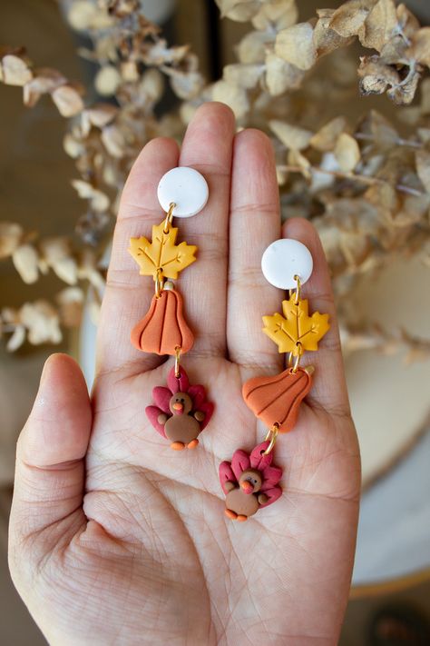 Turkey Earrings, Turkey Clay Earrings, Thanksgiving Earrings, Thanksgiving Polymer Clay Earrings, Polymer Clay Beads Diy, Handmade Leather Jewelry, Halloween Clay, Custom Bling, Diy Earrings Polymer Clay