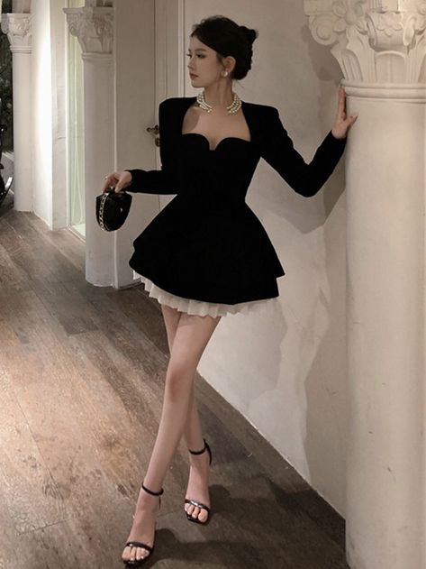 One Piece Clothes, Womens Velvet Dresses, Ruffles Fashion, Black Evening Dresses, Dresses Evening, Evening Party Dress, Prom Party, Outfits Casual, Black Dresses