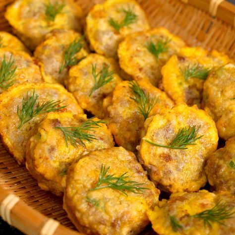 Korean Jeon Recipe, Wanja Jeon, Jeon Recipe, Tofu Patties, Bean Pancakes, Maangchi Recipes, Fried Meat, Pork Cutlet, Fried Garlic