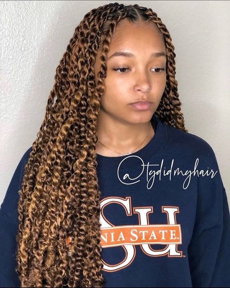 Long Passion Twists in Caramel Tones Brown Passion Twists Hairstyle, Passion Twists Long, Brown Passion Twists, Passion Twists Hairstyle Long, Twist Hairstyles For Natural Hair, Hairstyles For Natural Hair, Twist Hairstyle, Passion Twists, Twist Styles