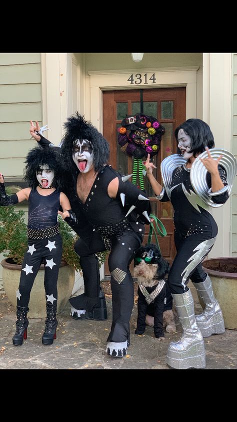 Kiss Band Costume, Kiss Costume, Best Halloween Costumes Ever, Pretty Halloween Costumes, Pretty Halloween, Kiss Band, Fantasias Halloween, Halloween 2024, Cool Halloween Costumes