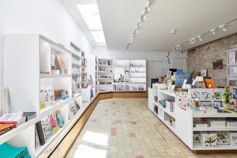 The best museum gift shops in the world | Financial Times Museum Shop Interior, Museum Shop Design, Shop Shelving, London Transport Museum, Louisiana Museum, Shop Desk, Museum Gift Shop, Vitra Design Museum, Glass Extension