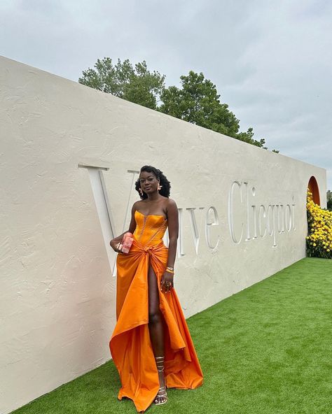 Orange Corset Dress, Rich Girl Style, African Traditional Wedding Dress, Main Character Energy, African Print Dress Ankara, African Styles, African Clothes, Graduation Photo, African Traditional Dresses