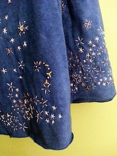 Starry Night Skirt-detail | Magpie Ima | Flickr Starry Night Skirt, Abaya Ideas, Haute Couture Embroidery, Night Skirt, Embroidery Fashion Detail, Alabama Chanin, Denim Embroidery, Embroidery Skirt, Fancy Suit