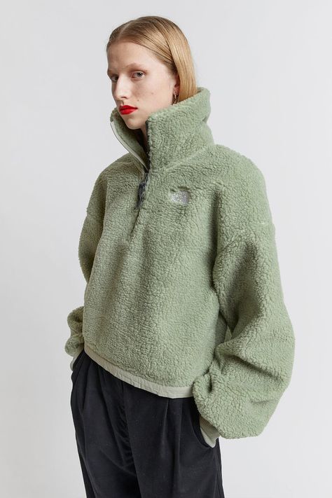 Oversized Fleece Outfit, Fleece Outfit Women, Fleece Jacket Outfit, Puffer Outfit, Oversize Collar, Bohemian Wear, Fleece Outfit, Sherpa Sweater, North Face Sweater