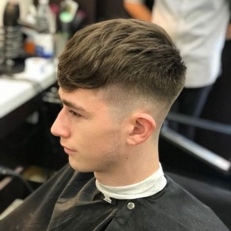 Fade With Fringe, Mens Hairstyles Fringe, Men Fade Haircut Short, Hairstyles For Receding Hairline, Mens Haircuts Medium, Short Fade Haircut, Boy Haircuts Short, Mens Haircuts Short Hair, Mens Hairstyles With Beard