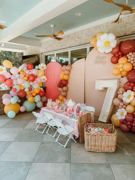 Girls Home Birthday Party Ideas, 6th Birthday Girl Themes Ideas, Seven Birthday Party Ideas Girl, Birthday Party 7th Girl, 7th Birthday Girl Themes, 7th Birthday Theme Girl Party Ideas, Birthday Party Themes For Girls Age 7, 7th Birthday Theme Girl, 7th Bday Girl Party Ideas