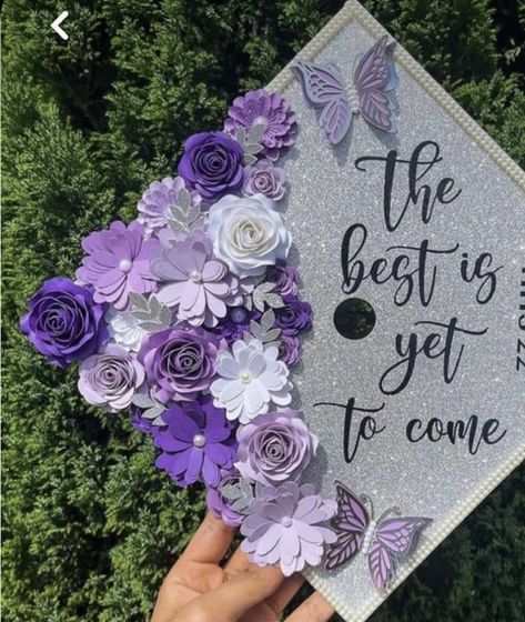 Cute Graduation Cap Designs, Grad Caps Ideas, Cap Quotes, Flower Graduation Cap, Caps Ideas, Graduation Cap Ideas, Senior Year Fun, Graduation Cap Decoration Diy, High School Graduation Cap