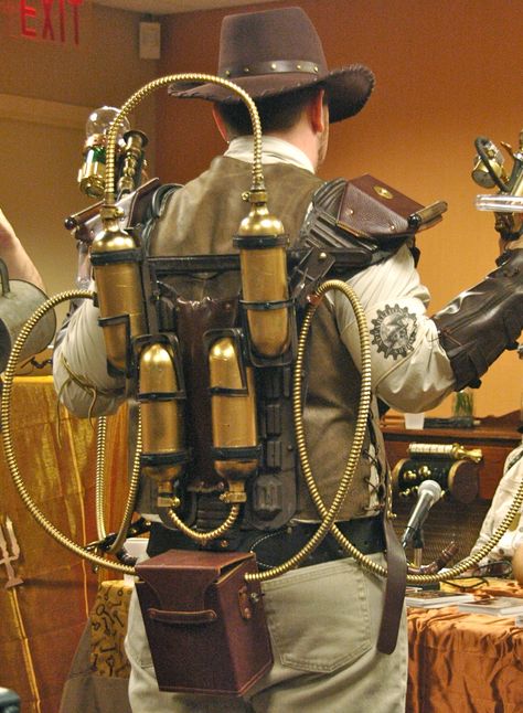 Backpack Summer Steampunk, Steampunk Backpack, Steampunk Mechanic, The Apparition, Steampunk Men, Body Armour, Steampunk Decor, Steampunk Gears, Steampunk Cosplay