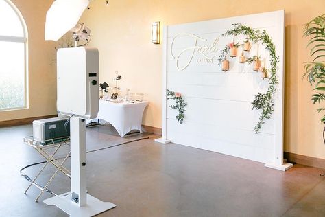 Captured Photo Booths on Instagram: “Still swooning over this Shiplap backdrop w/ the personalized laser cut sign and greenery from the Fazeli Dinner! 😍 // Our photo booths are…” Shiplap Backdrop, Wood Backdrop Wedding, Easter Photo Booth, Easter Photo Backdrop, Bridal Show Booths, Photowall Ideas, We Are Forever, Diy Photo Backdrop, Bridal Expo