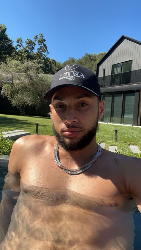 Ben Simmons, Black Men Street Fashion, Men Street Fashion, Fresh Prince, Attractive People, Black Men, Dolce And Gabbana