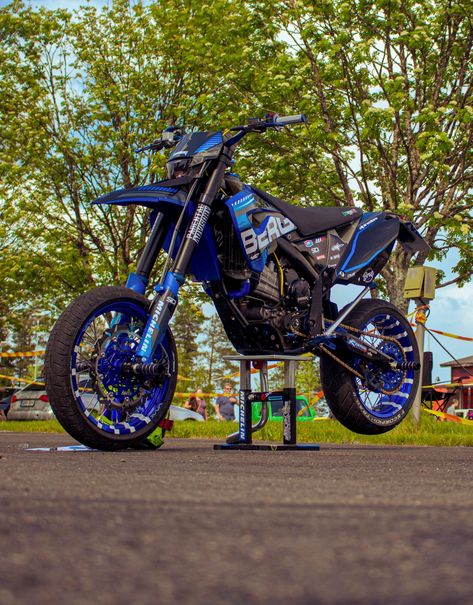 Yamaha Wr155, Yamaha Supermoto, Adventure Bike Motorcycles, Custom Dirt Bike, Yamaha Dirt Bikes, Yamaha 250, Yamaha Wr, Motos Yamaha, Motocross Gear