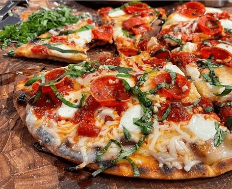 Italian Sausage Sauce, Pepperoni Cups, Griddle Meals, Upside Down Pizza, Blackstone Cooking, Griddle Cooking Recipes, Outdoor Griddle, Pizza Oven Recipes, Sausage Sauce