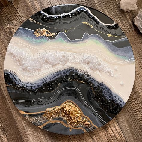 "I love round Paintings. This Painting is so Luscious and Textured. I used resin crystals for this piece in rich golden tones and crushed glass in the details. Done in Artist quality resin with artist pigments in a simple scheme of black and white. This Highly textured Piece is very Modern and loaded with details. The crystal clusters in this piece are all created using my own molds from my personal crystal collection. I take lots of care to use just the colors I need to make the painting come t Living Room Maximalist, Interior Decorating Living Room, Ghost White, Resin Geode, Geode Art, Resin Wall Art, Epoxy Resin Art, Resin Painting, Step By Step Painting