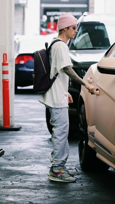 Justin Bieber Outfits, Justin Bieber Posters, Justin Bieber Style, Beanie Outfit, Justin Bieber Wallpaper, Justin Bieber Photos, Justin Bieber Pictures, I Love Justin Bieber, Love Justin Bieber