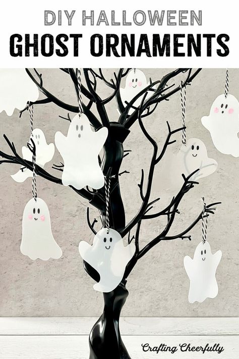 Create spooky Halloween ghost ornaments using craft plastic! These cute ghosts are a fun DIY Halloween decoration for the holiday! Use my free ghost template to get started! Diy Halloween Tree, Halloween Ornaments Diy, Easy Halloween Crafts For Kids, Halloween Ghost Craft, Ghost Template, Diy Halloween Ghosts, Fun Diy Halloween Decorations, Diy Ghost, Ghost Crafts