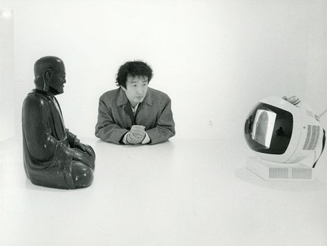 Eric Kroll, Fluxus Movement, Nam June Paik, Wood Buddha, Istoria Artei, Harvard Art Museum, Video Installation, Ex Machina, Tate Modern