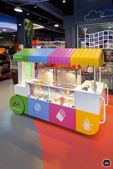 Food Stall Design, Candy Land Birthday Party, Ice Cream Stand, Food Kiosk, Kids Cafe, Food Cart Design, Candy Cart, Pani Puri, Candy Land Christmas Decorations