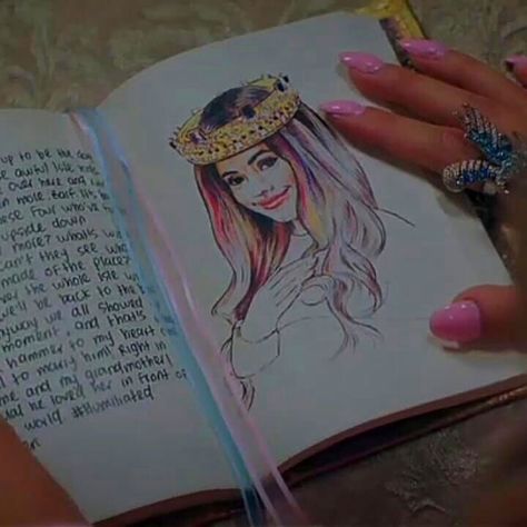 Audrey Aesthetic, Descendants Party Ideas Birthdays, Queen Of Mean, Descendants Pictures, Descendants Wicked World, Mal Descendants, Disney Descendants Movie, Descendants Party, Sarah Jeffery