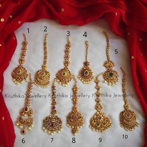 Maangtikka Designs Gold, Tikka Jewelry Indian Gold, Tikka Jewelry, Unique Gold Jewelry Designs, Gold Jewelry Simple Necklace, Gold Necklace Indian Bridal Jewelry, Fancy Jewellery Designs, Jewelry Set Design, Gold Bridal Jewellery Sets