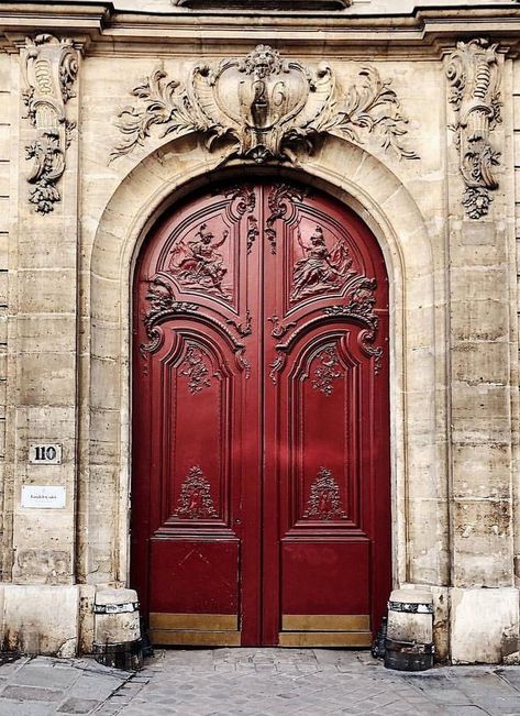 Fromt Doors, Medieval Door, Castle Doors, Wooden Castle, Simple Building, Wooden Front Door Design, Window Box Flowers, Door Entryway, Vintage Doors