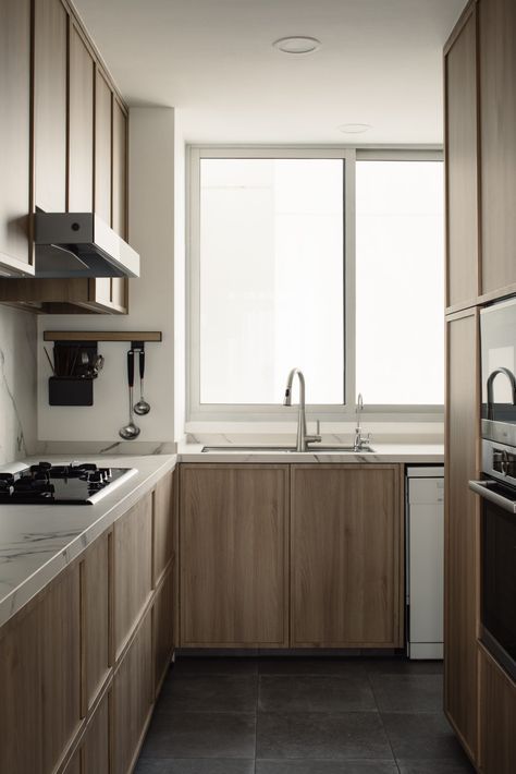 Kitchen Japanese Style, Asian Kitchen Design, Japanese Apartment Interior, Japan Style Interior, East Asian Architecture, Architecture Singapore, Shed Studio, Modern Japanese House, Modern Japanese Style