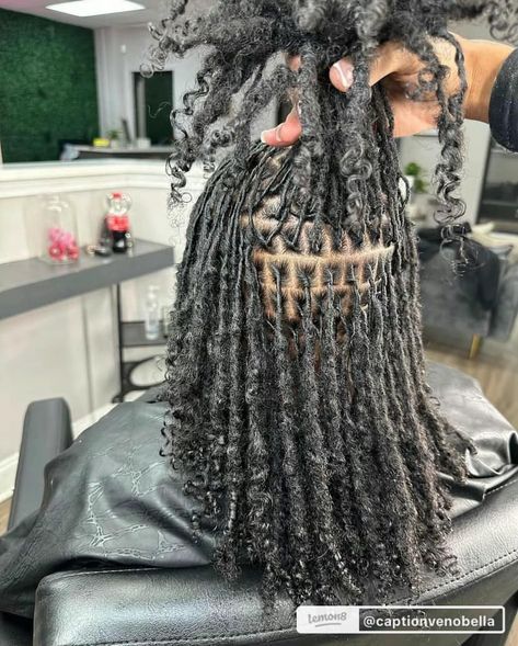 Have to get me some rods and curl my ends like this… #locs #locAlicious #LocNation #LocLove #LocJourney #explorepage Dreadlocks Hair Care, Protective Style Braids, Beautiful Black Hair, Short Locs Hairstyles, Quick Natural Hair Styles, Faux Locs Hairstyles, Dreadlock Styles, Dreads Styles, Protective Hairstyles Braids