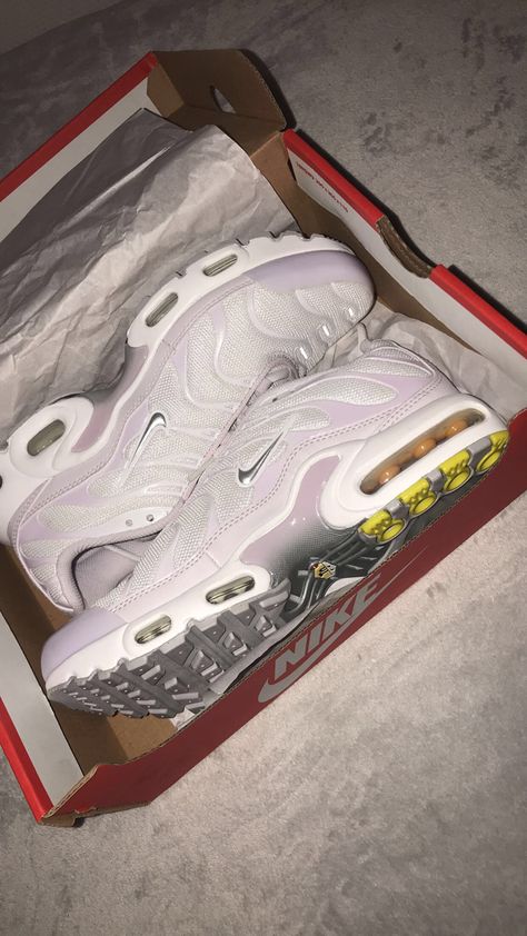 Nike Tuned 1, Nike Tuned, Light Violet, Nike Tn, Shoe Inspo, Nike Air Max Plus, Air Max Plus, Nike Sneakers, Air Max Sneakers