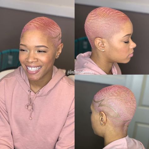 Styles For Short 4c Hair, Black Women Short Natural Hairstyles, Haircut For Black Women Short, Natural Hair Styles Short, Fade Haircut Women, Pink Short Hair, Short Natural Haircuts, Waves Haircut, Shaved Hair Designs