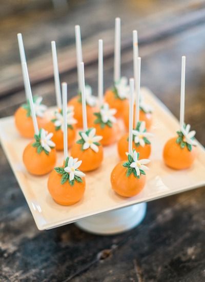 Adorable orange citrus cake pops for citrus themed gender neutral baby shower    #genderneutral #babyshower #genderneutralbabyshower #unisex #baby Orange Outfits, Citrus Cake, Bebe Shower, Citrus Baby, Peach Baby Shower, Orange Birthday, Willow Grove, Orange Baby Shower, Citrus Wedding