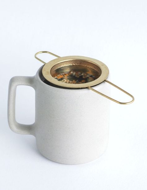 Functional and beautiful. This is a must have tea steeper for all of your instagrammable posts. Chinese Herbal Tea, Tea Steeper, Gua Sha Tools, Herbal Tea Blends, Steeped Tea, Tea Blends, Tea Accessories, Loose Leaf Tea, Bridal Shower Gifts