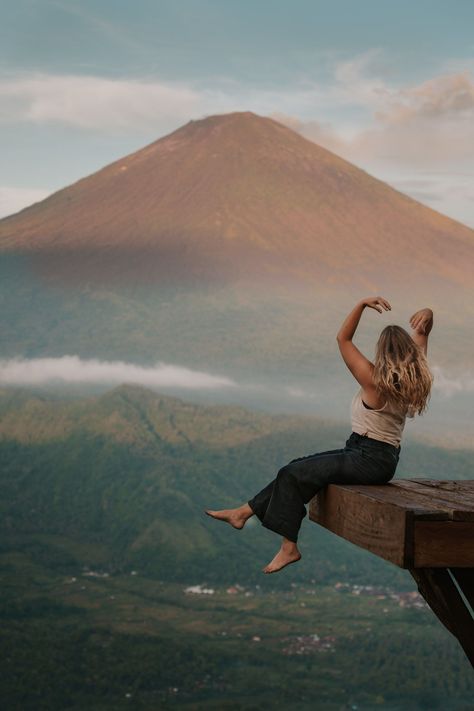 Reliable guide to Lahangan Sweet - The best mount agung viewpoint in Bali, Indonesia. Includes photography tips, how to get there, what to expect & more. Lahangan Sweet Bali Pfp For Instagram, Bali Bucket List, Bali Retreat, Bali Itinerary, Bali Travel Guide, Canadian Travel, Bali Island, Islands Of Adventure, Mountain Travel