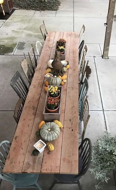 Wooden Table Diy, Wooden Outdoor Table, Outdoor Farm Table, Backyard Table, Big Dining Table, Rustic Farm Table, Farmhouse Table Plans, Deck Pool, Wooden Garden Table