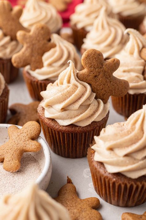 Christmas Cupcakes Gingerbread, Gingerbread Cupcakes With Cinnamon Cream Cheese Frosting, Cozy Gingerbread Cupcakes With Cinnamon Cream Cheese Frosting, Winter Cupcakes Ideas, Milk And Cookies Cupcakes, Cozy Gingerbread Cupcakes, Gingerbread Cupcake Recipe, Sallysbakingaddiction Cupcakes, Aesthetic Christmas Cupcakes