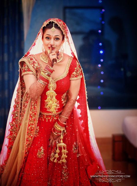 They’re Married!  | hauteshaadidotcom Clojap Photo, Dulhan Single Pose, भारतीय दुल्हन संबंधी, Single Pose, Pose Pengantin, Indian Bride Photography, Indian Bride Poses, Indian Bride Photography Poses, Indian Wedding Poses