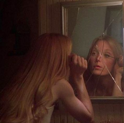 Mascara + Bad luck Carrie 1976, Does Your Mother Know, Carrie White, Southern Gothic, Prom Queens, Scream Queens, Laugh At Yourself, Moving Image, Dancing Queen