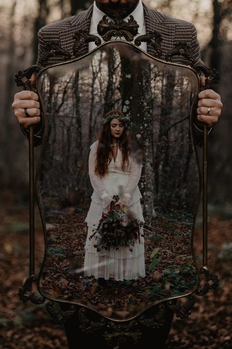 Dark Romantic Wedding, Gothic Wedding Theme, Witch Wedding, Dark Wedding Theme, Forest Theme Wedding, Halloween Themed Wedding, Viking Wedding, Enchanted Forest Wedding, Goth Wedding