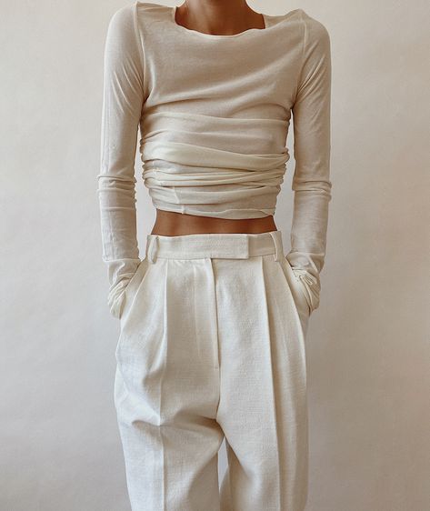 Moda Vintage, Sporty Chic, 가을 패션, Mode Vintage, Mode Inspiration, White Pants, White Fashion, Minimal Fashion, Look Fashion