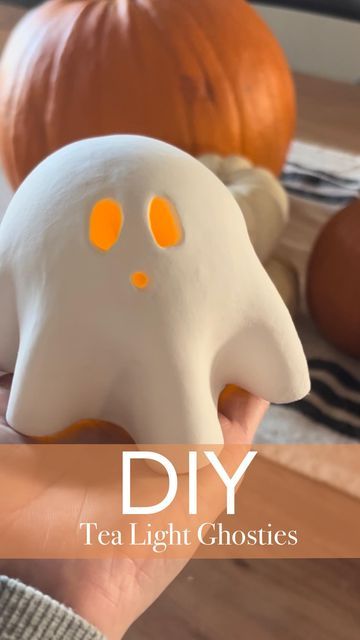 Shandy & Mark➕Modern Farmhouse on Instagram: "T-minus 4 days until Halloween… That means there’s still time for Halloween crafts and DIY’s if ya ask me. 🤓👻🎃 • These DIY tea light ghosties are so flippin cuuute and so easy! If you’re looking for a Halloween weekend DIY to do yourself, with friends or with your cute kiddos LOOK no further! Peep my stories (or highlights) depending on when you’re seeing this to make your own. 👻👻👻 . . . . #diyhalloween #halloweendiys #halloweenpartyideas #kids White Halloween Pumpkin Ideas, Tea Light Ghost Craft, Clay Pumpkin Tea Light Diy, Ghost Tea Lights, Fun Halloween Decorations For Kids, Girls Night Craft Ideas Halloween, Ladies Night Halloween Craft, Halloween Crafts Easy For Kids, Kids Halloween Projects