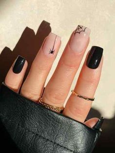 Short Acrylic Nails Hollowen, Halloween Nails Ideas Simple, Classy Halloween Nails Square, Nail Designs Step By Step For Beginners, Halloween Nail Designs Acrylic Square, Halloween Nail Art Square, Spooky Fall Nails Short, Halloween Nails Acrylic Coffin Short, Black Nail Art Square