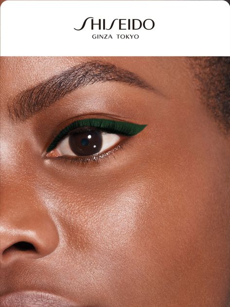 Easy colored wing eyeliner featuring Shiseido Kajal InkArtist. The perfect dark green for fall. Eyeliner Under Eye, Bumps Under Eyes, Cat Eye Makeup Tutorial, How To Do Eyeshadow, Wing Eyeliner, How To Do Eyeliner, Lash Application, Green Eyeliner, Kajal Eyeliner