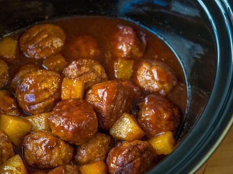 Slow Cooker Pineapple Barbecue Meatballs – 12 Tomatoes