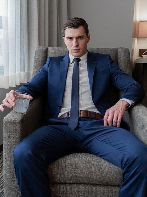 #men, #suit, #manspreading, Man Spread Pose, Swag Fashion, Blue Suit Men, Slim Fit Suit Men, Nuptse Jacket, Hunks Men, Mens Dress Socks, Designer Suits For Men, Sharp Dressed Man