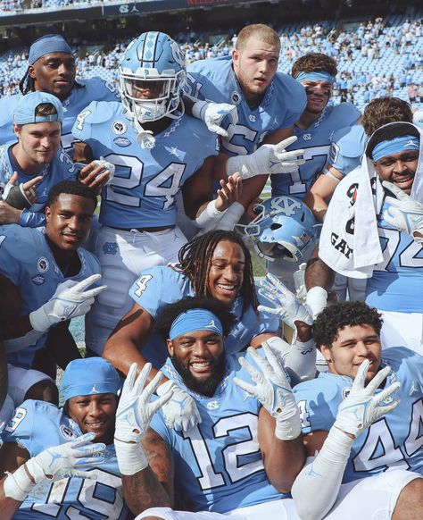 North Carolina Football, Unc Baseball, American Football Cleats, Tar Heels Football, Football Swag, Unc Football, Collage Football, Football Drip, Baseball Wallpaper