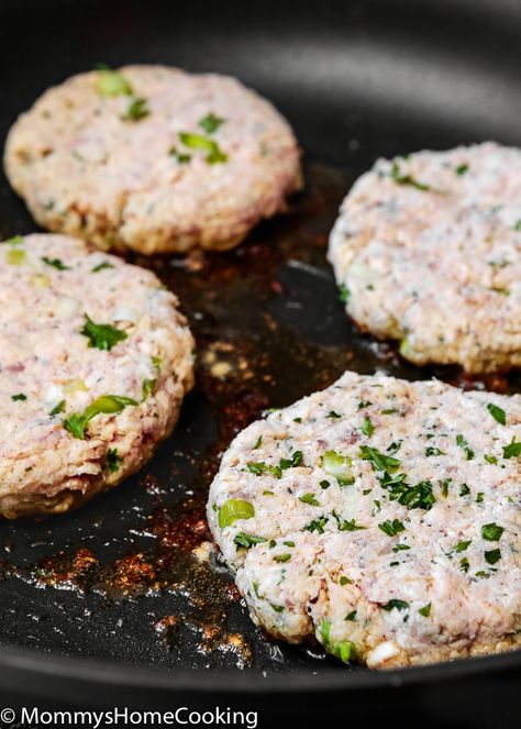 Egg Free Salmon Patties, Vegan Salmon Patties, Eggless Salmon Patties, Salmon Patties No Egg, Salmon Patties Dinner, Salmon Patty Recipe, Tuna Burger Recipe, Tuna Patties Easy, Canned Salmon Patties