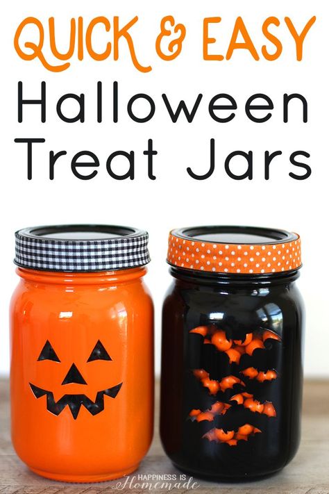 Quick & Easy Halloween Treat Jars - Happiness is Homemade Halloween Food Crafts For Kids, Food Crafts For Kids, Halloween Mason Jars Diy, Halloween Food Crafts, Mason Jar Candy, Diy Halloween Treats, Halloween Jars, Halloween Mason Jars, Mason Jar Projects